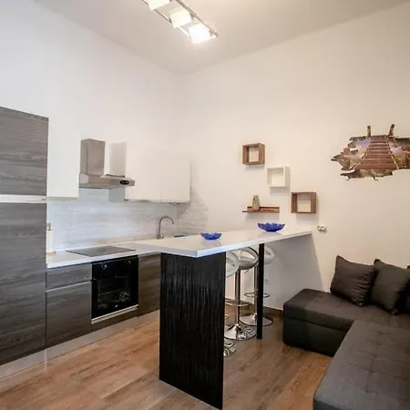 Apartment Punta 2 *