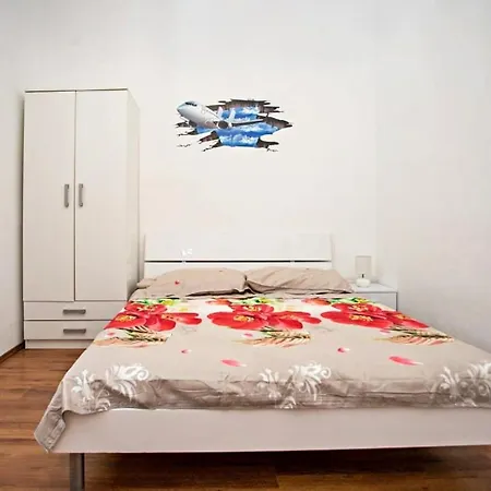 Punta 2 * Omis