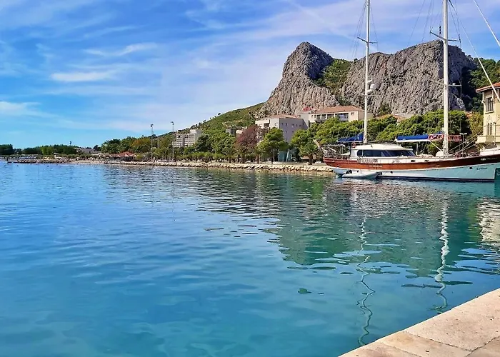 아파트 Punta 2 오미스